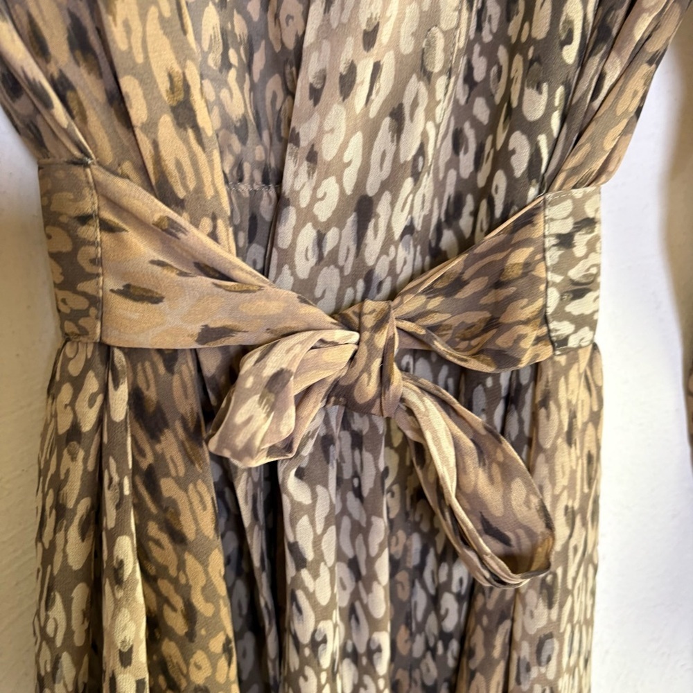 Victoria’s Secret leopard animal print semisheer, kimono belted robe pockets - Picture 5 of 14